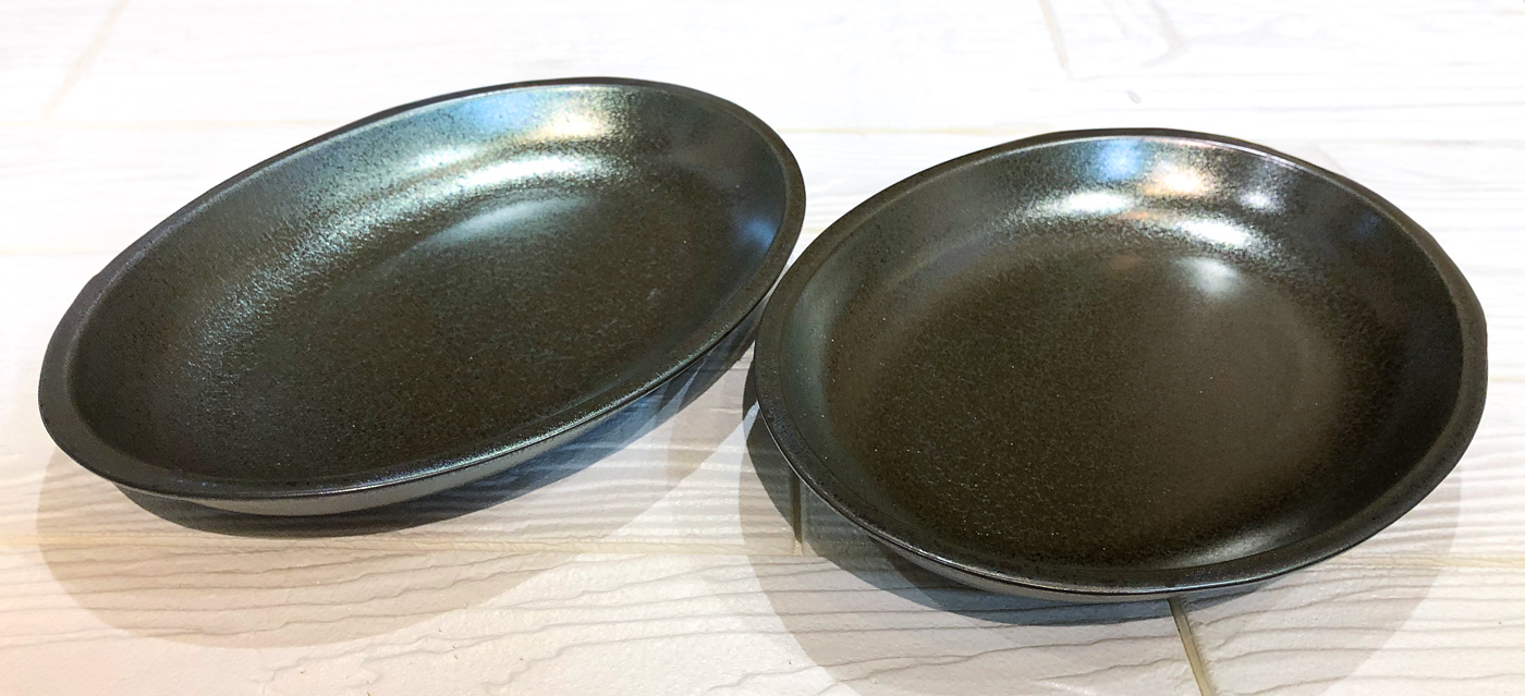 窯変黒のカレー皿